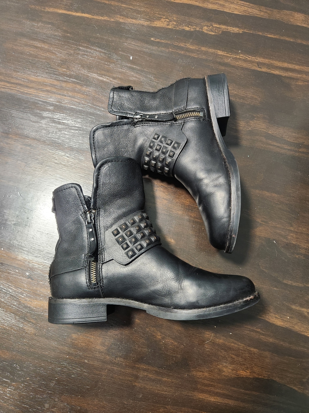 UGG Cybele Stud Black Motorcycle Boots Women's Size 7 Leather Shearling Lined